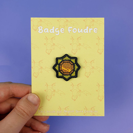 Pin's brodé - BADGE FOUDRE ⚡