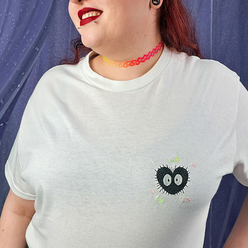 T-shirt brodé oversize - COEUR DE SUIE - Broderie phosphorescente ✨🖤