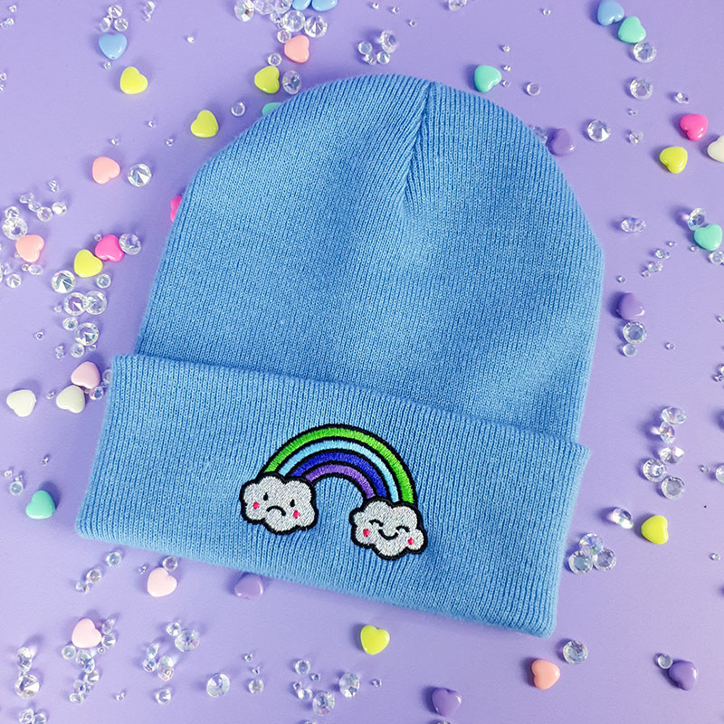 Bonnet à revers brodé - ARC EN CIEL - Broderie pailletée 🌈✨