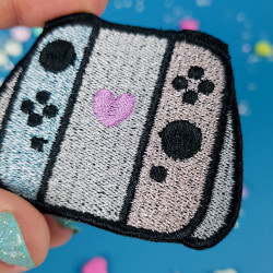 Patch brodé thermocollant - MANETTE - Broderie pailletée 🎮✨