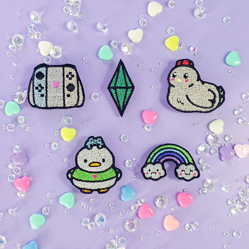 Lot de 5 Pin's brodés - KAWAII WORLD - A prix réduit ✨🎮🦆