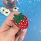 Pin's brodé - FRAISE 🍓 Pin's brodé - FRAISE 🍓