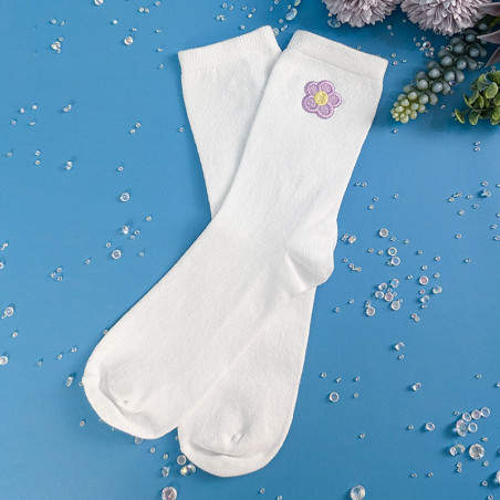 Chaussettes brodées blanches - MINI FLEUR LILAS - Taille unique (39/41) 🌼💜