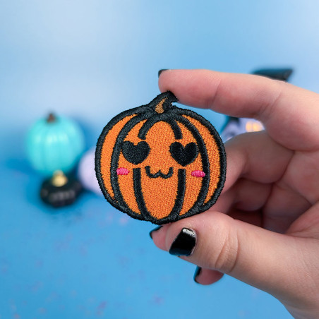 Patch thermocollant citrouille kawaii pour Halloween