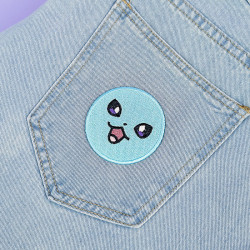 Patch brodé Aquali yeux bleu ciel thermocollant