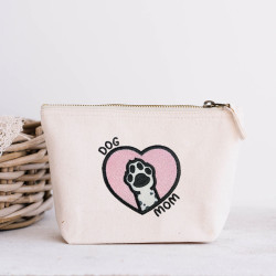 Broderie machine Dog Mom cœur avec patte de chien tacheté à télécharger