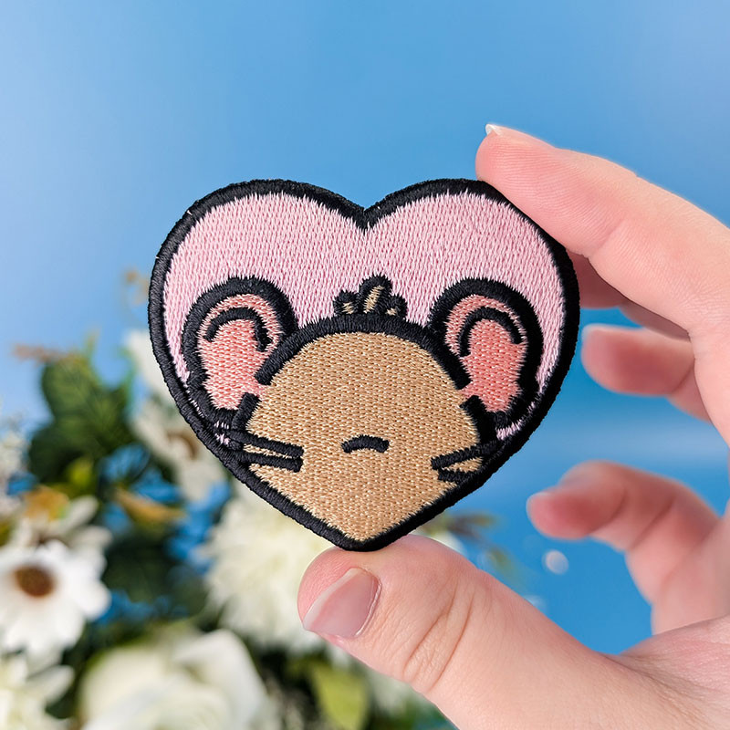 Patch brodé thermocollant personnalisable – RAT 🐭🧀