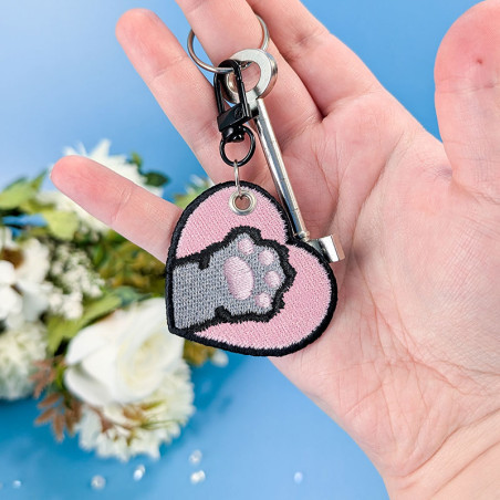 Porte-clés brodé personnalisable – CAT 🐱🧶