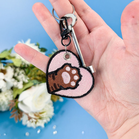 Porte-clés brodé personnalisable – CAT 🐱🧶
