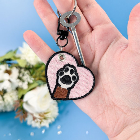 Porte-clés brodé personnalisable – DOG 🐶🦴
