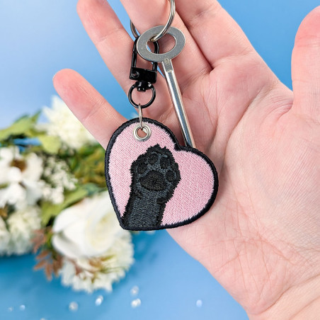 Porte-clés brodé personnalisable – DOG 🐶🦴