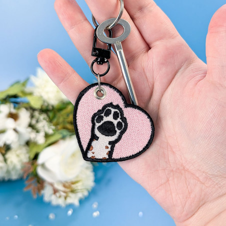 Porte-clés brodé personnalisable – DOG 🐶🦴
