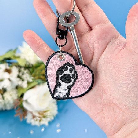 Porte-clés brodé personnalisable – DOG 🐶🦴