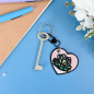 Porte-clés brodé personnalisable – PLANT 🪴☀️ Porte-clés brodé personnalisable – PLANT 🪴☀️