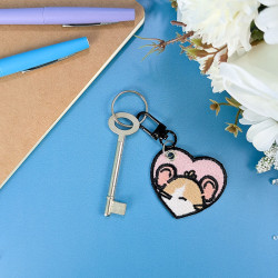 Porte-clés brodé personnalisable – RAT 🐭🧀