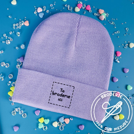 Bonnet à Revers Brodé Personnalisé – La Touche Unique pour l’Hiver ❄️☃️